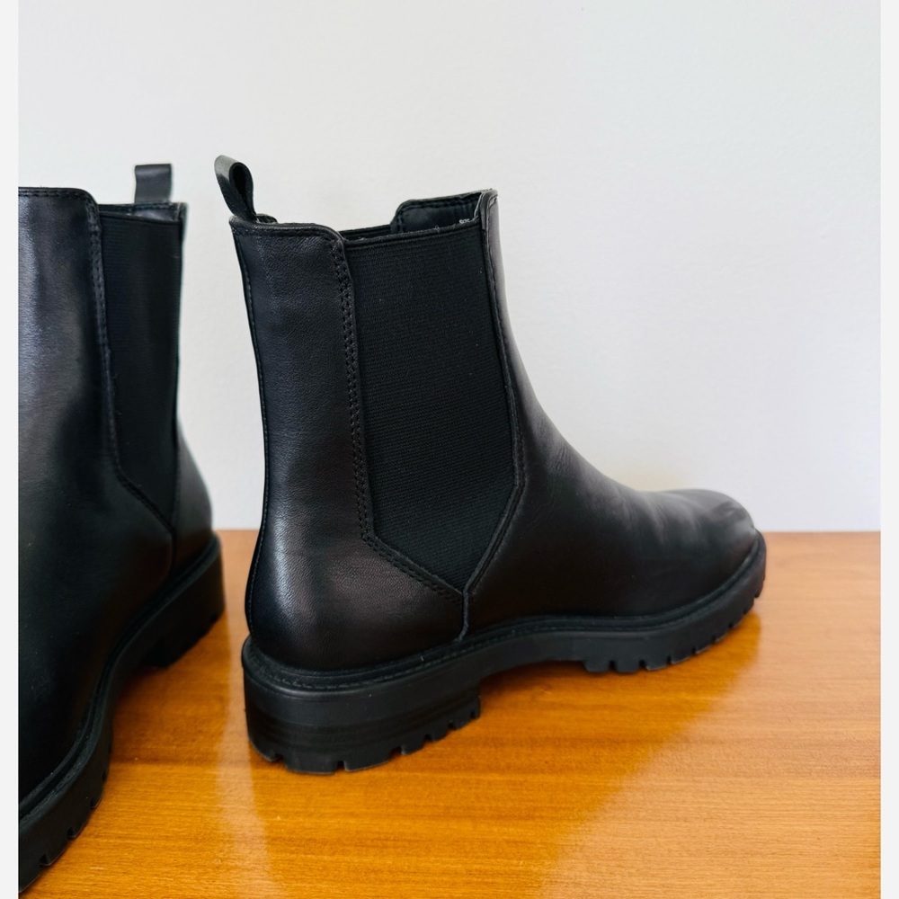 New • Banana Republic • Italian Leather Tall Chelsea Boots in Black - Picture 6 of 10